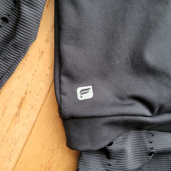 Fabletics Shelby Black Crop Top Eyelet Mesh Layer Long Sleeve Shirt - Picture 4 of 9